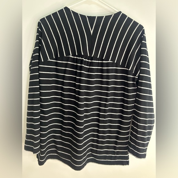 Talbots women black and white striped.Cotton. Size L Used good condition. - Picture 2 of 7